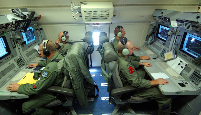 Which US Military Aircraft Have Beds?