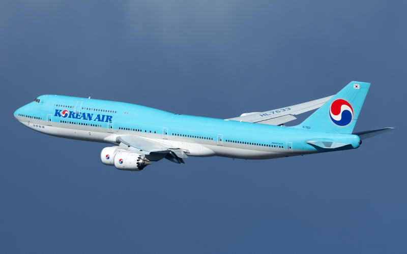 How Many Miles Per Gallon Does A Boeing 747-8 Get?