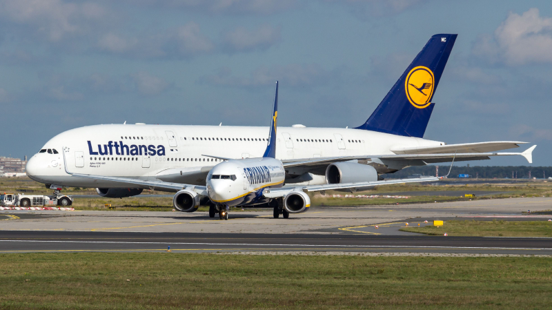Is A Boeing 747 Bigger Than An Airbus A380?