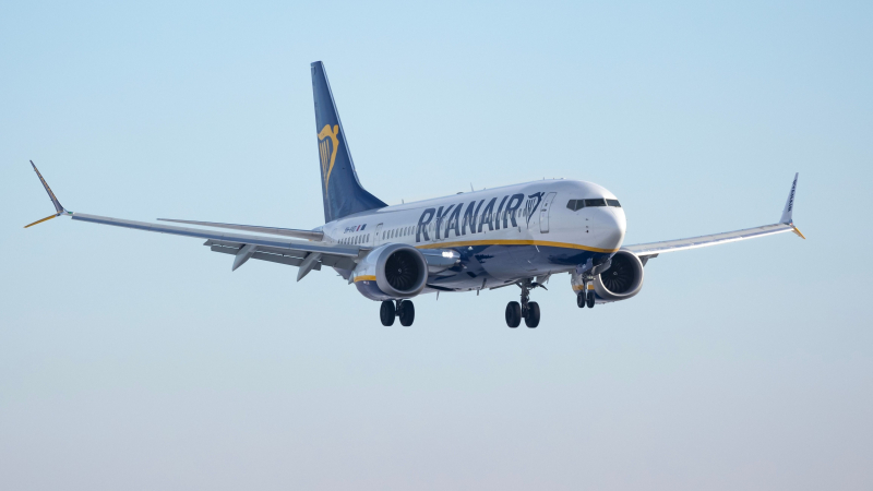Mother & Toddler Injured In Ryanair Boeing 737 MAX Turbulence Incident