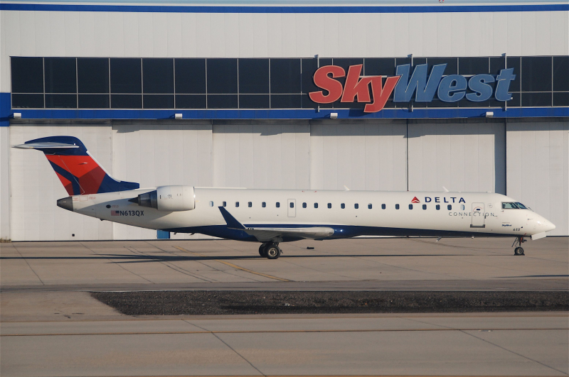 Over 1,000 Miles: Delta & American Compete On The World's Longest CRJ700 Flights