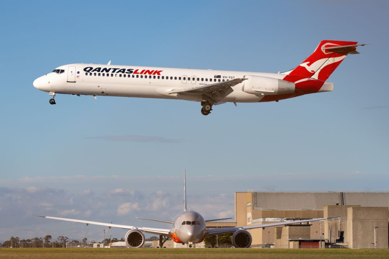 Why Does Delta Still Fly Its 26-Year-Old Boeing 717s?