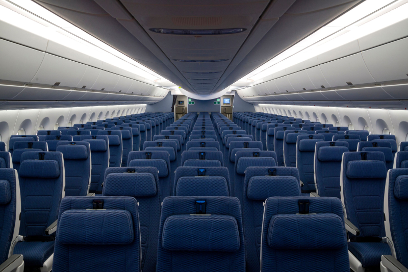 Why The Airbus A350 Has Such A High Cabin Ceiling