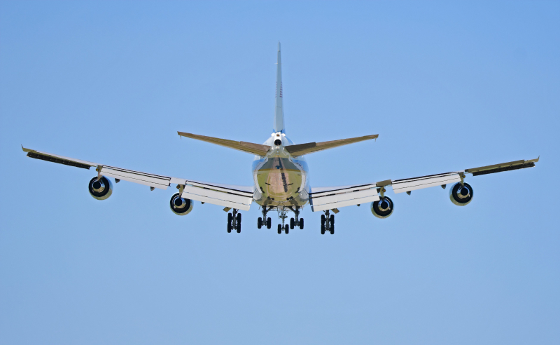 How Many Miles Per Gallon Does A Boeing 747-400 Get?