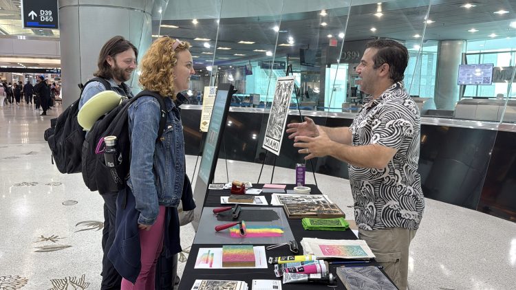 Pop-up artist demos create layovers for art lovers at Miami Airport